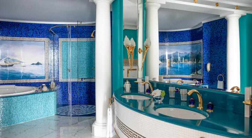 Diplomatic Three-Bedroom Suite (Duplex Suite) - Sea View