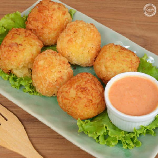 Crunchy Cheese Potato Balls