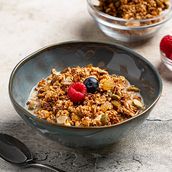 Healthy Granola Mix With Low Fat Milk