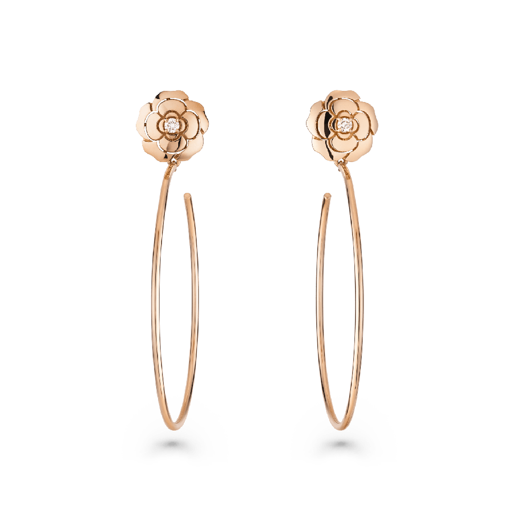 Extrait de Camélia hoop earrings
