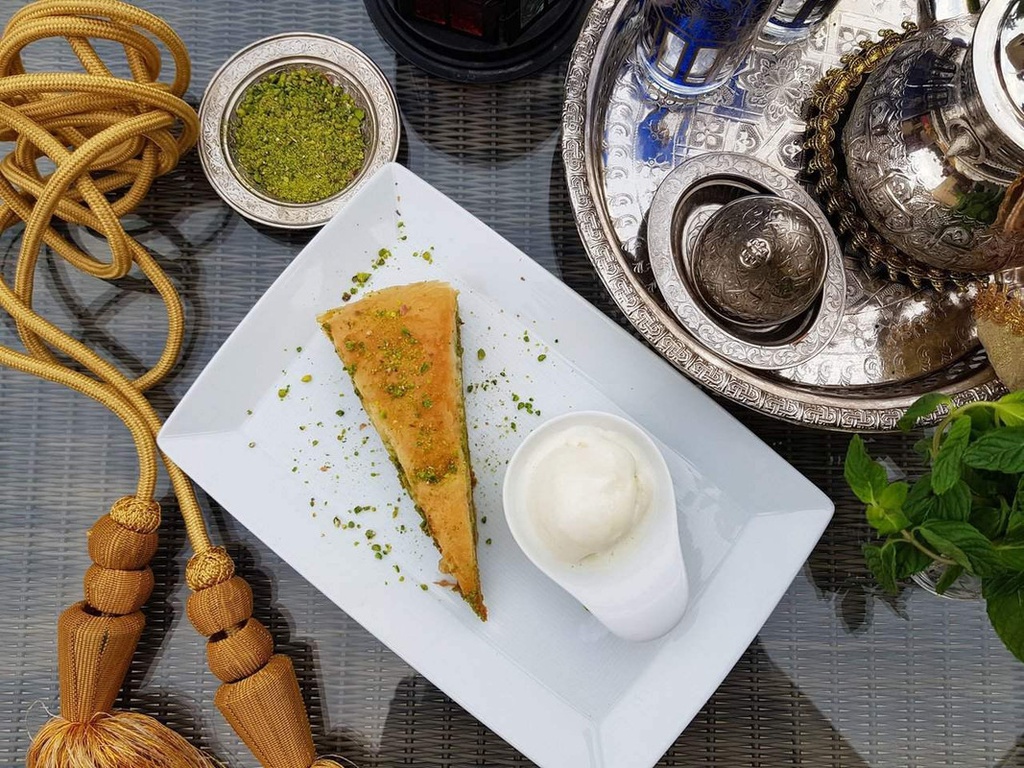 MAJLIS Foods and Drinks