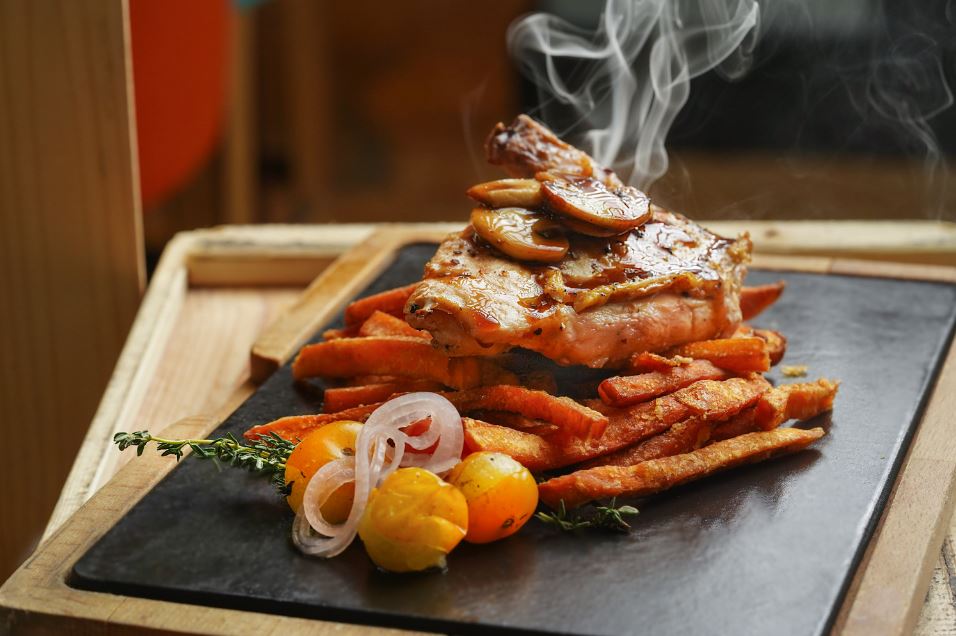 SANTA MONICA BREAKFAST CLUB Foods &amp; Drinks