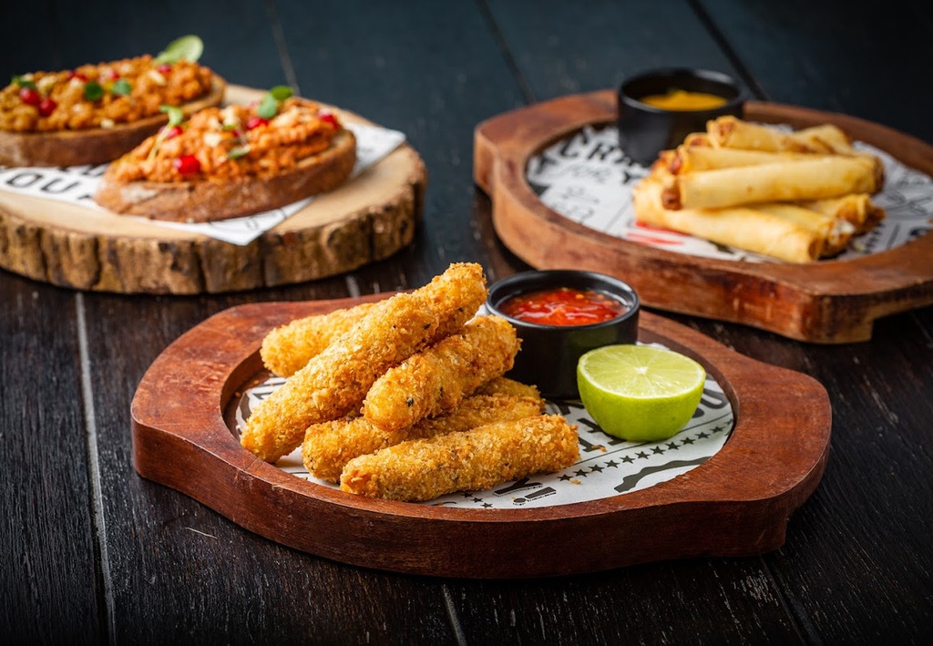 Al Shurfa Arabic Lounge Food and Beverages delicious 1