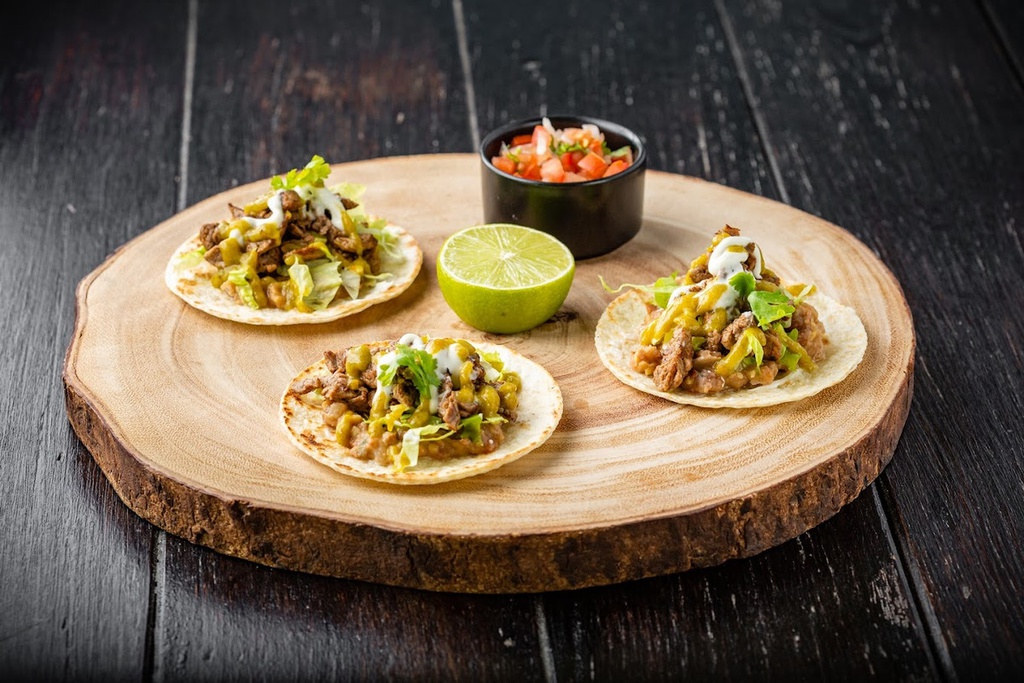 Al Shurfa Arabic Lounge Food and Beverages delicious