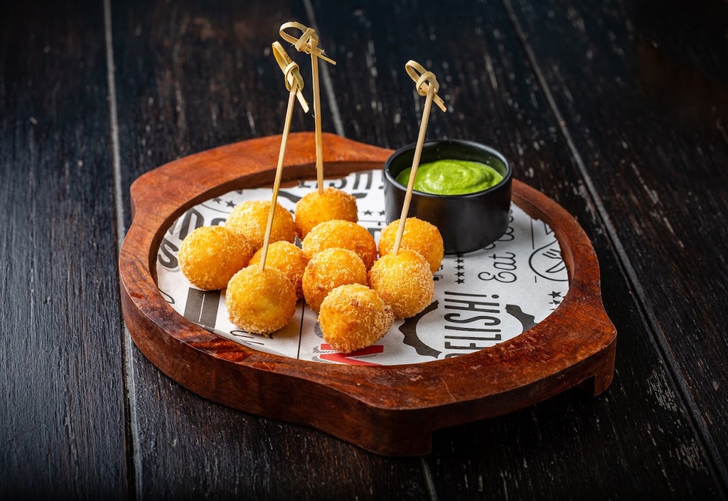 Al Shurfa Arabic Lounge Food and Beverages delicious