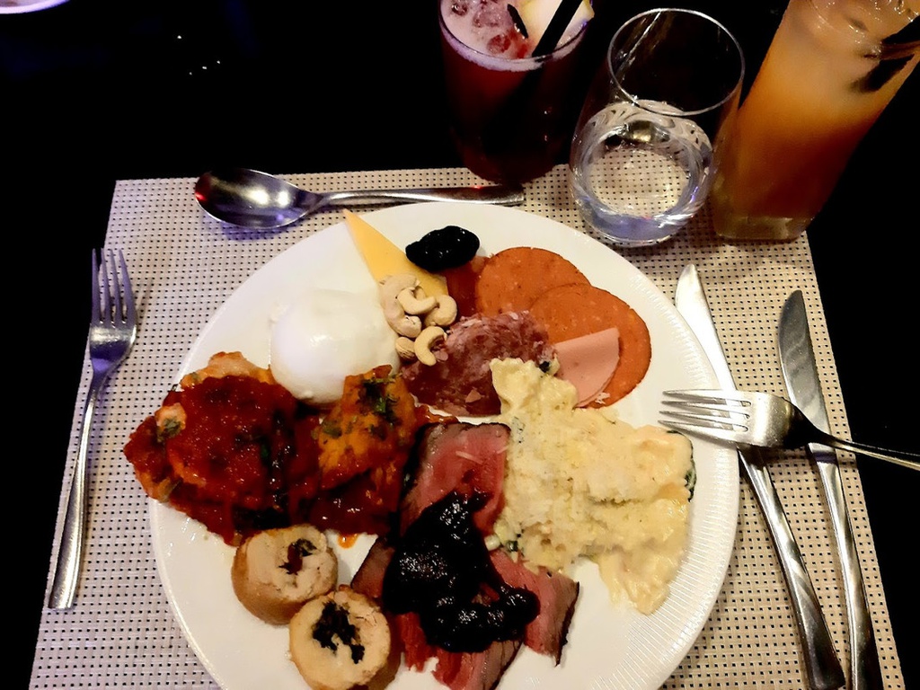 Seasonal Tastes Food and Beverages delicious