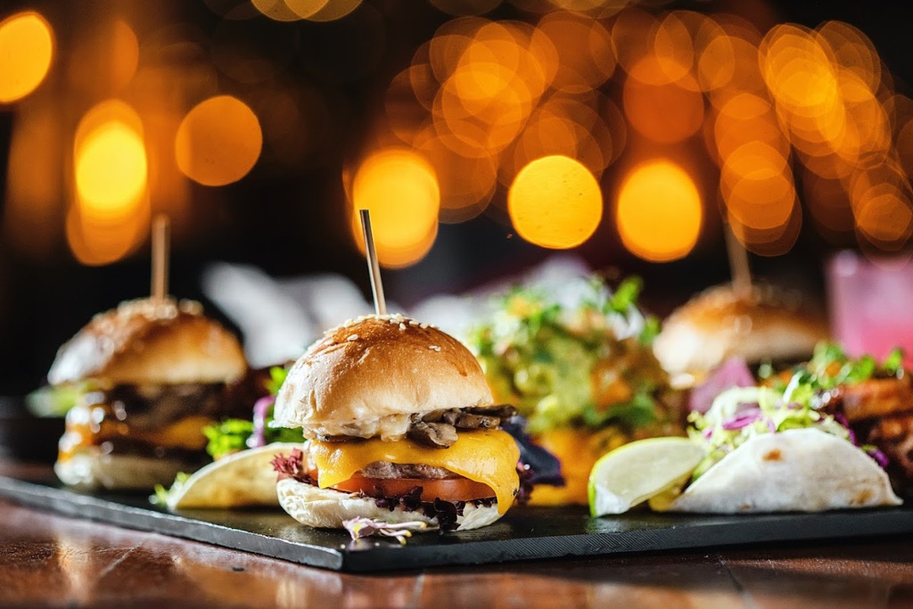 Mix Bar, Lounge &amp; Terrace Food and Beverages delicious