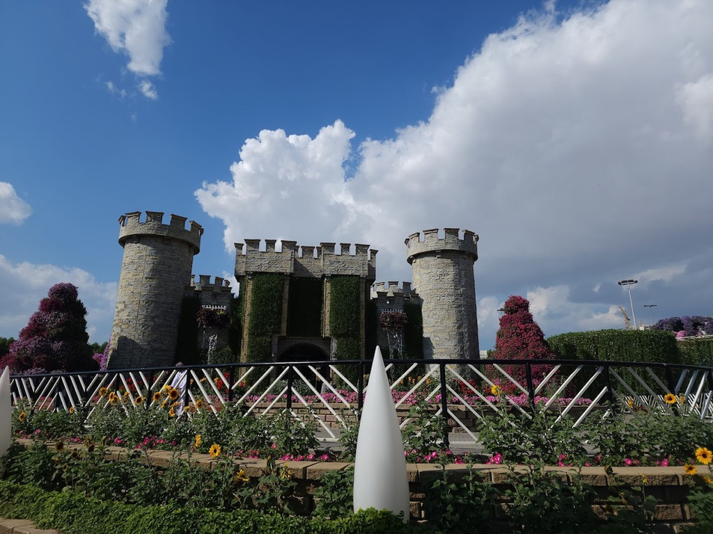 The best entertainment offers in Dubai Miracle Garden