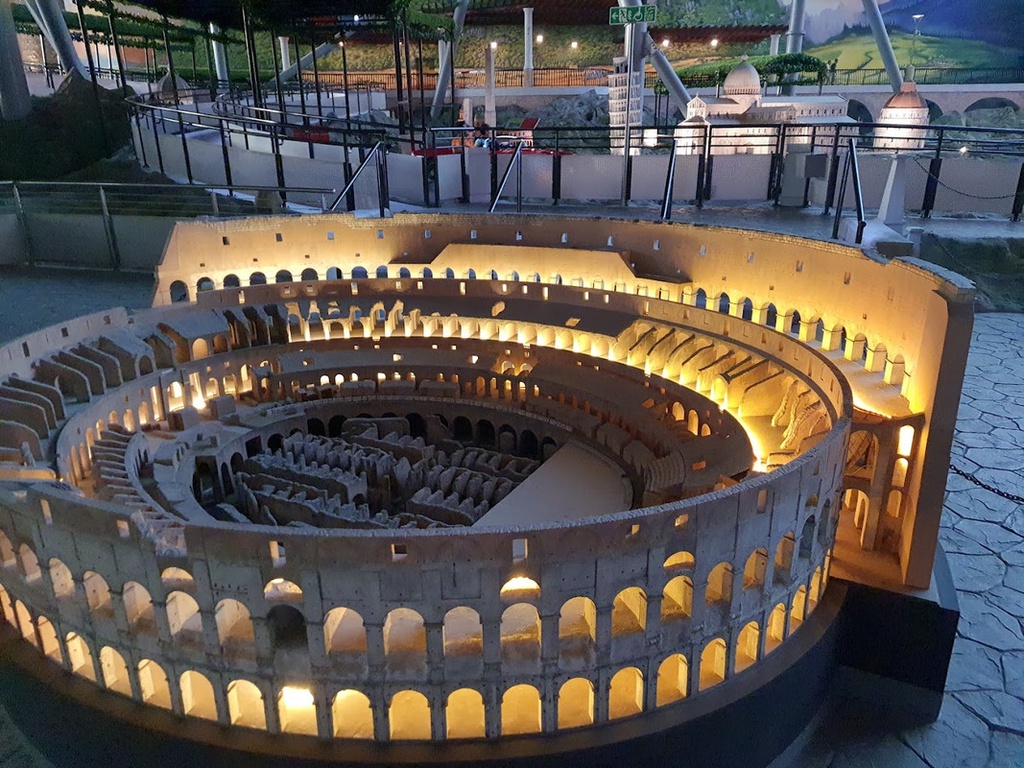 The best entertainment offers in Ferrari world Abu Dhabi