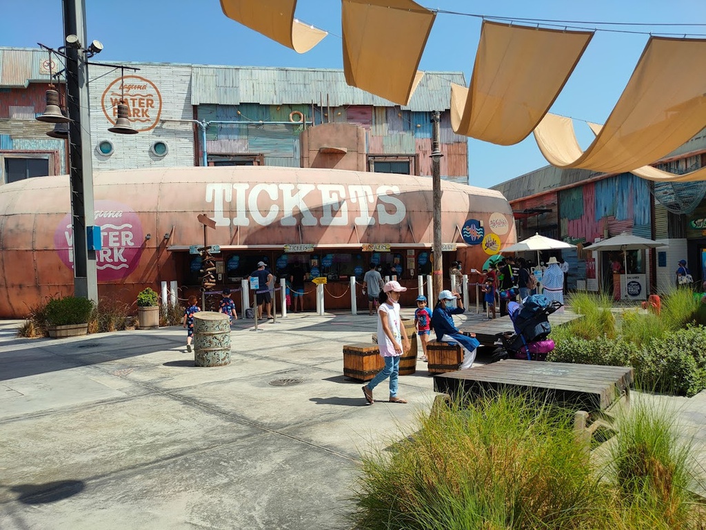 The best entertainment offers in Laguna Waterpark