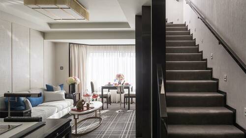 Duplex Suite ( 769ft2 )