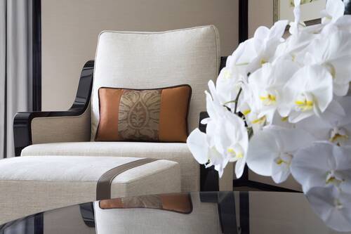 Grand Deluxe Harbour View Suite
