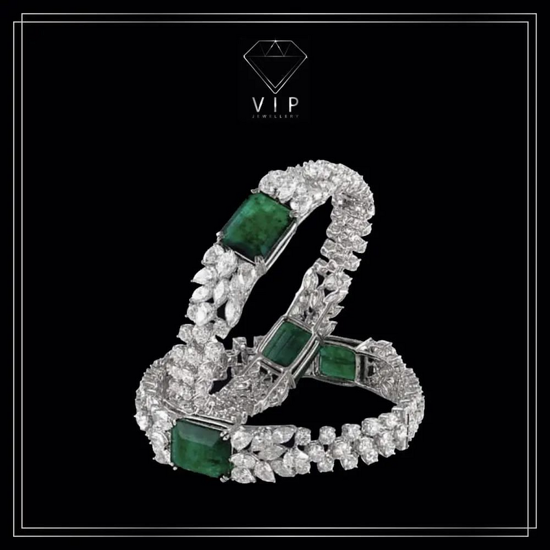 Variety of jewelry atVIP Jewellery