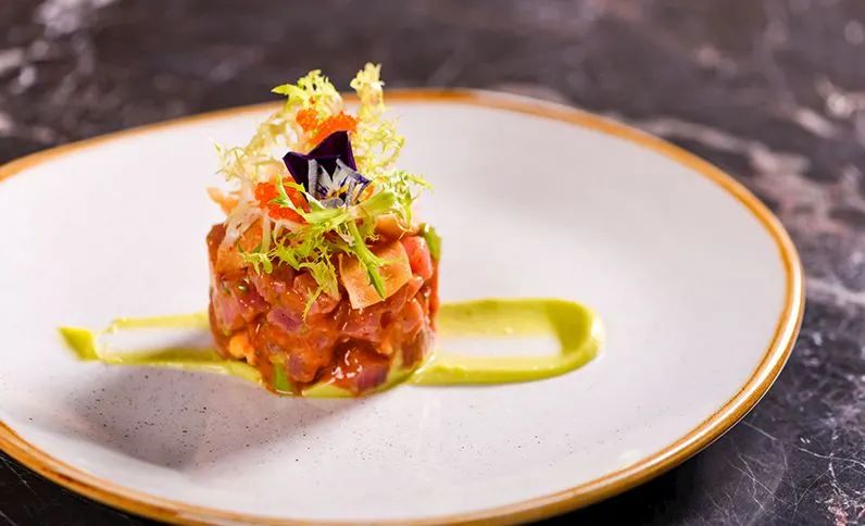 Delicious Food and Beverages at B-LOUNGE - The RITZ - CARLTON