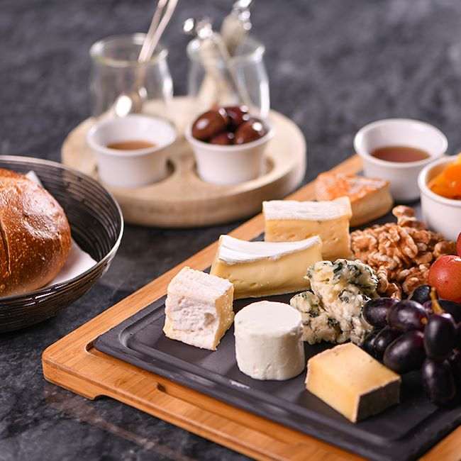 Delicious Food and Beverages at SEL &amp; MIEL, FRENCH BRASSERIE - The RITZ - CARLTON