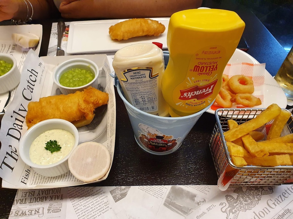 Delicious Food and Beverages at The Frying Scotsman