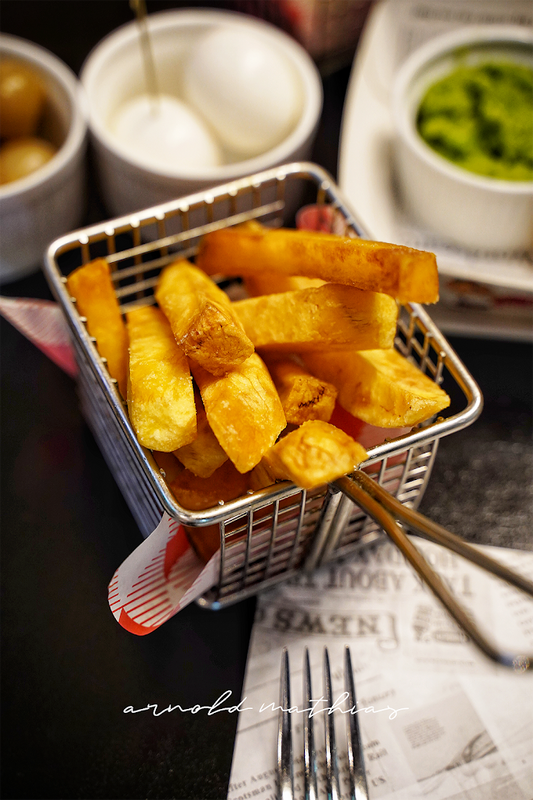 Delicious Food and Beverages at The Frying Scotsman