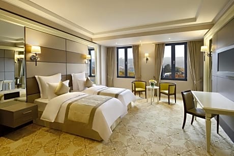 Premier Twin (New Building)