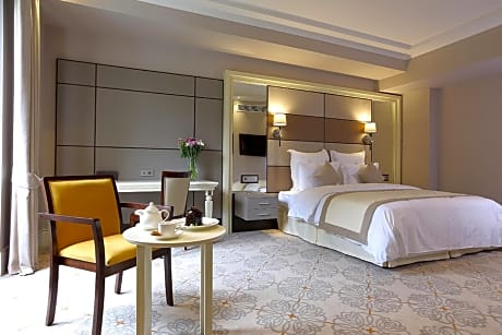 Elegance Suite (New Building)