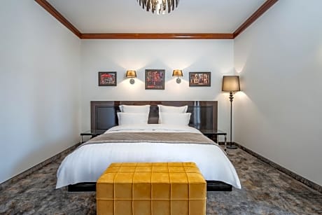 Deluxe Lagoon Access Room