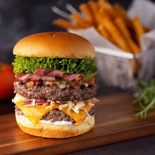 Delicious Food and Beverages at Thai Kitchen Restaurant