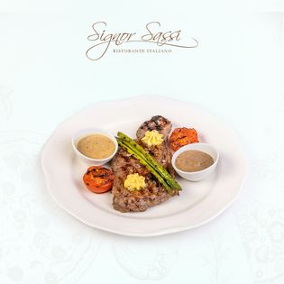 Delicious Food and Beverages at Signor Sassi