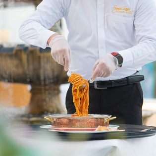 Delicious Food and Beverages at Signor Sassi