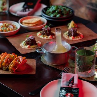 Delicious Food and Beverages at Mnky HSE