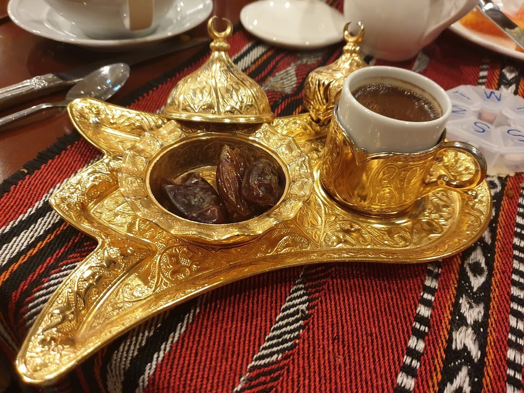 Delicious Food and Beverages at L'auberge - Warwick