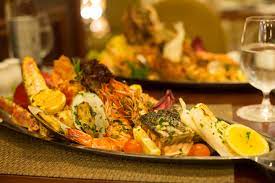 Delicious Food and Beverages at Moon Deck - Warwick