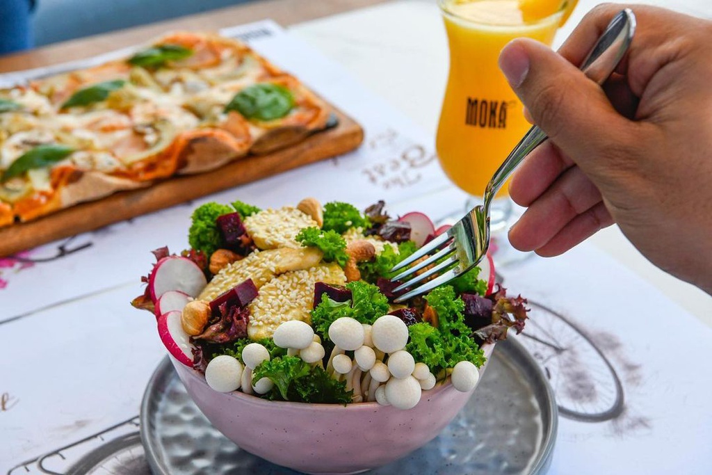 Delicious Food and Beverages at MOKACAFFE