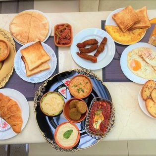 Delicious Food and Beverages at 59 Cafe Saraya