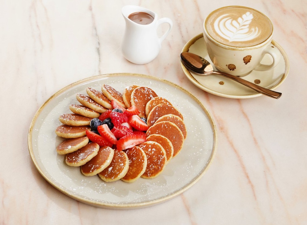 Delicious Food and Beverages at Eau De Rose - Lusail Boulevard