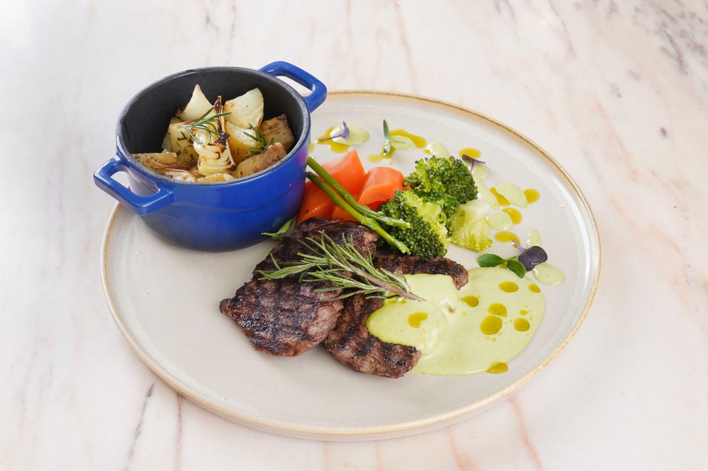 Delicious Food and Beverages at Eau De Rose - Mall of Qatar