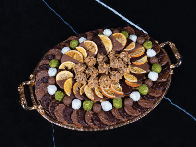 Maia Premium Chocolate Medium Tray 2.6 Kg