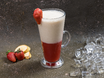 Strawberry Snow Cocktail