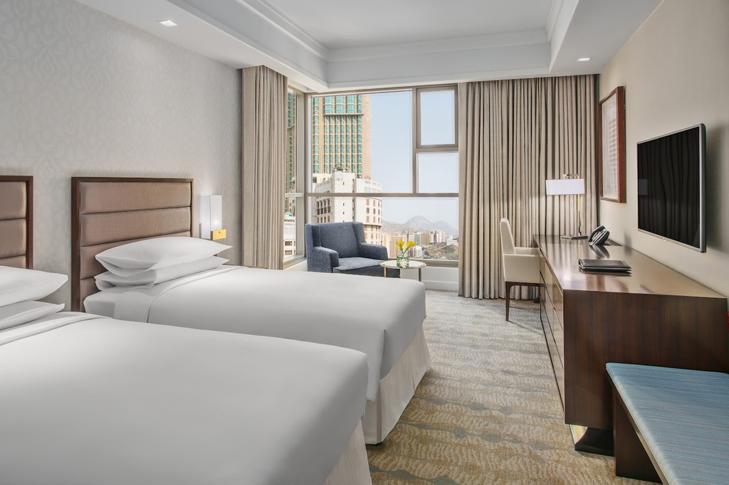 2 Twin Beds with Partial Haram Views