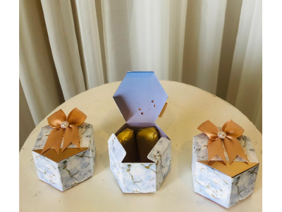 Marble Box With Two Chocolate