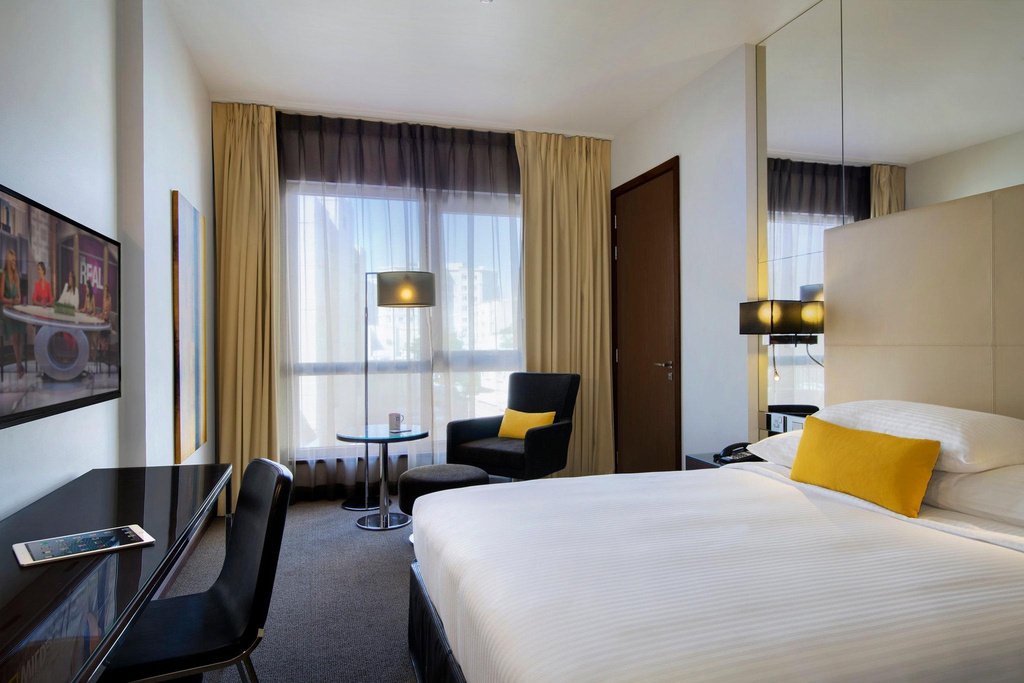 Centro Room (Single with Breakfast)