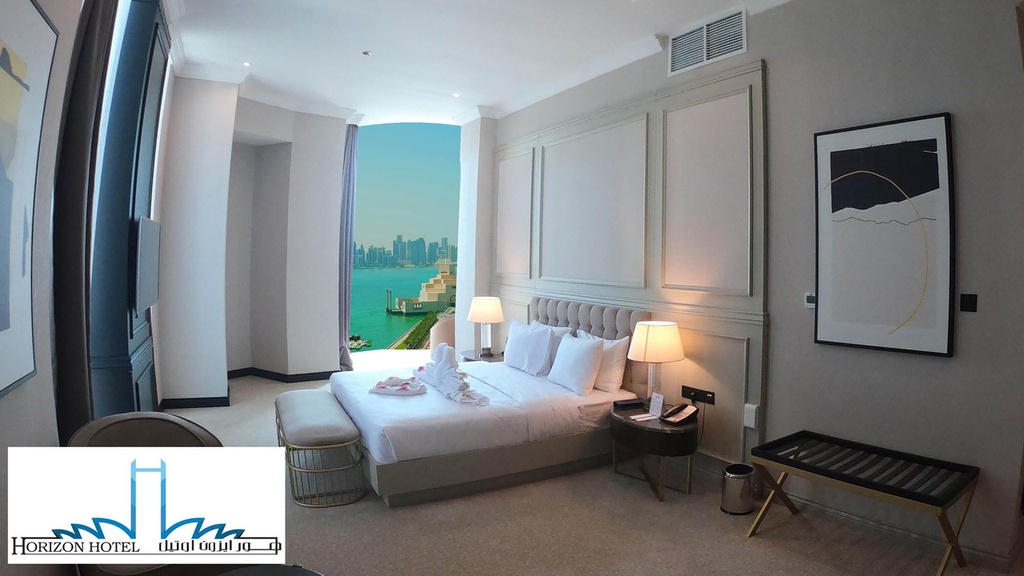 Horizon Suite with Sea View