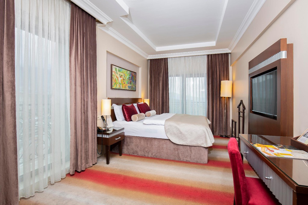 Standard Family Room