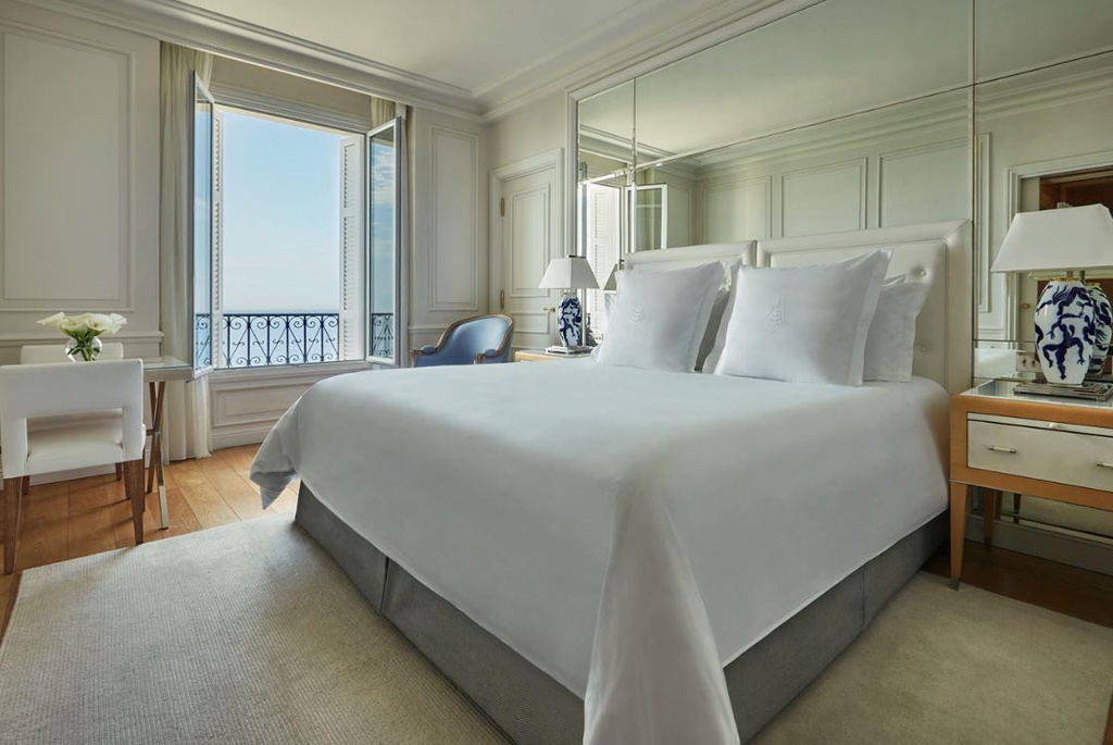 Palace Sea View Room with King Bed