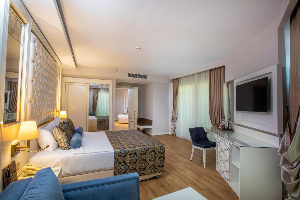 Family Room for 4 People - Non-Smoking