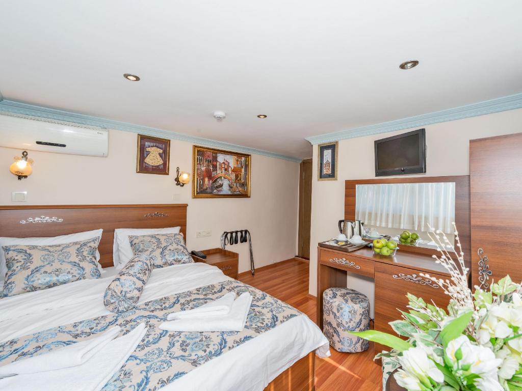 Family Suite with Balcony