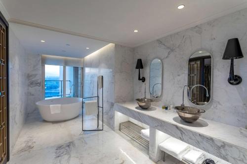 Presidential Suite with Panoramic Sea View