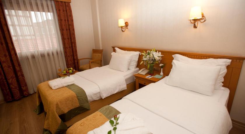 Standard Double Room with City View