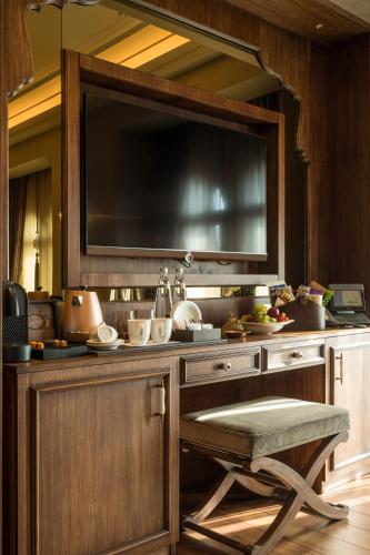 Deluxe Double Room with Vertical Greenery View