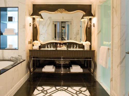 Khazar Presidential Suite