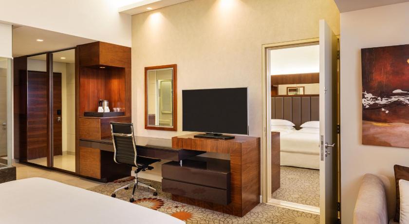 Junior Suite, 1 Bedroom Junior Suite, 1 King, Sofa bed