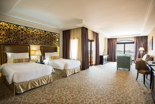 Junior Twin Suite with Sofa Bed